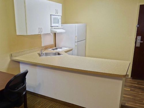 Extended Stay America Suites - Raleigh - Midtown image 4